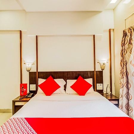 Oyo Flagship 19825 Hotel Panchratna パンベル エクステリア 写真
