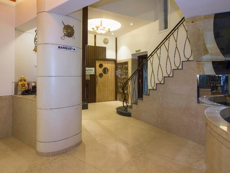 Oyo Flagship 19825 Hotel Panchratna パンベル エクステリア 写真